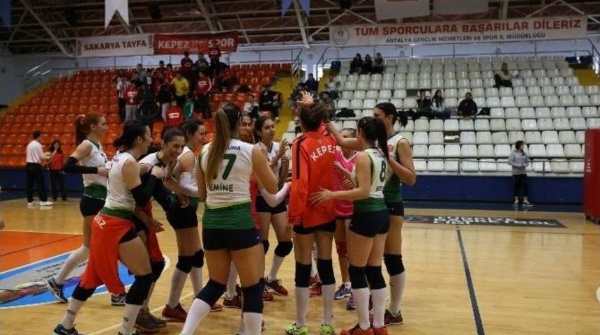 Kepez Belediyespor Voleybol Takımı Galibiyet Serisini 9&rsquo;a &Ccedil;ıkardı
