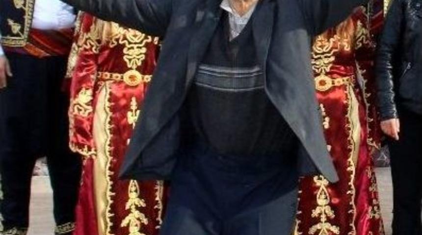 Evinde &Ccedil;ıkan Yangında &Ouml;ld&uuml;