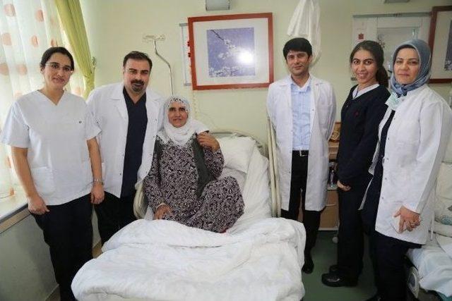 Erzurum Bölge Eğitim Ve Araştırma Hastanesi Genel Cerrahi Kliniği Cerrahi Onkolog’la Kanseri Vuruyor