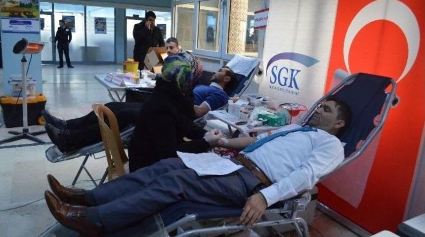 Sgk&rsquo;dan Kan Bağışı Kampanyasına Destek