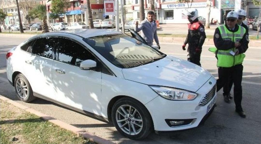 Uygulamadan Ka&ccedil;an S&uuml;r&uuml;c&uuml; Polisi Alarma Ge&ccedil;irdi