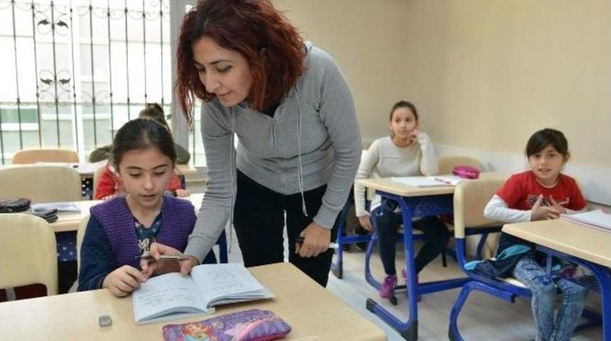 Konsem&rsquo;de Yabancı Dil Kurslarına İlgi B&uuml;y&uuml;k