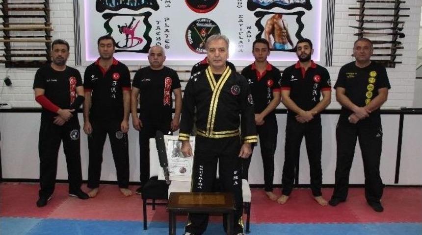 Escrima Sporcuları Londra&rsquo;da Yapılacak Şampiyonaya Hazırlanıyor