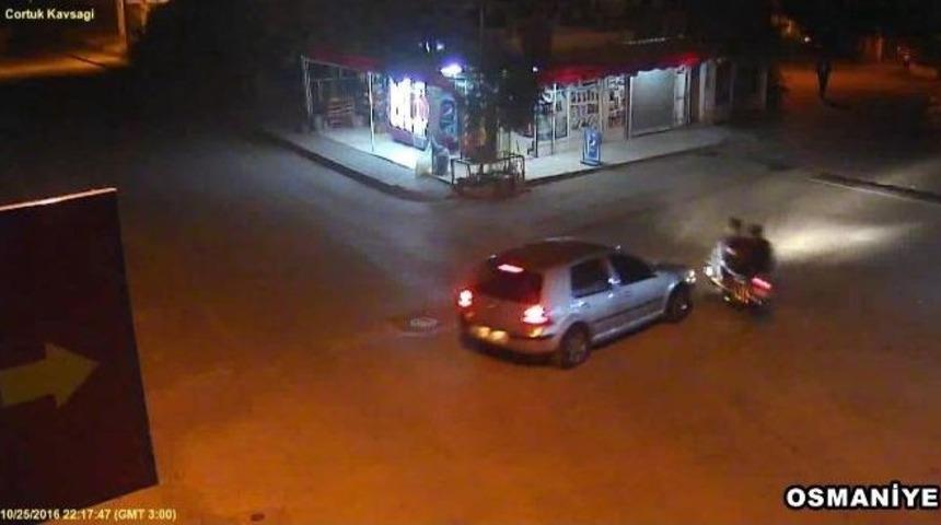 Motosiklet Bakkal Dükkanına Böyle Girdi