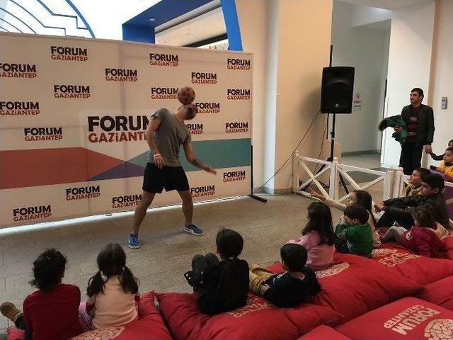 Türkiye’nin En İyi Top Cambazı, Forum Gaziantep’te