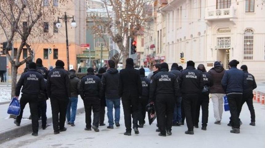 &Ouml;zel G&uuml;venlik G&ouml;revlilerinin Maaş İsyanı