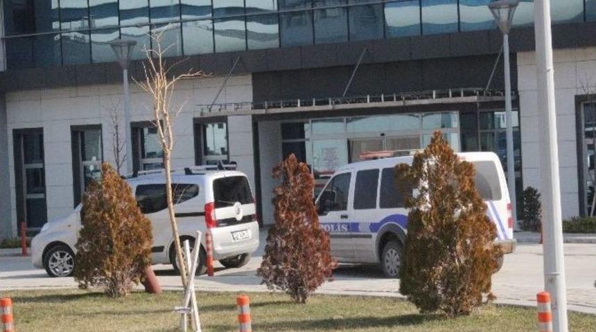 Pamukkale &Uuml;niversitesinde Fet&ouml; Operasyonu: 15 G&ouml;zaltı