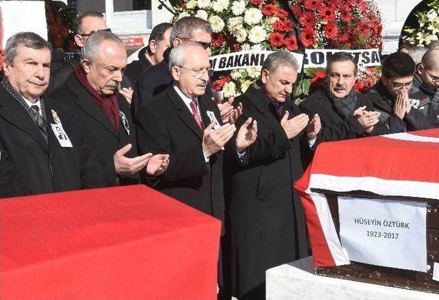 Chp Genel Başkanı Kılıçdaroğlu, Hüseyin Öztürk’ün Cenazesine Omuz Verdi