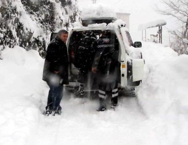 Rize'de 348 Köy Yolu Kardan Kapalı (3)