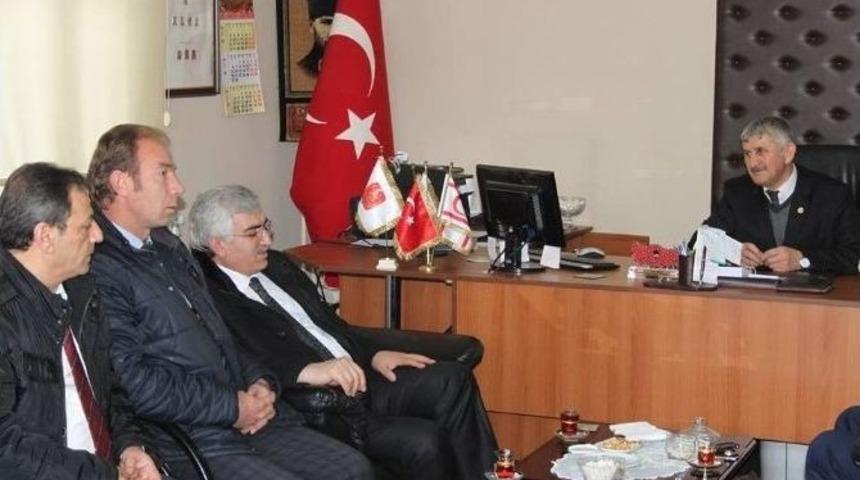 &Ouml;z, "g&uuml;&ccedil;l&uuml; Bir T&uuml;rkiye İ&ccedil;in Evet"