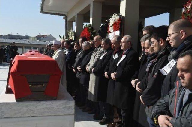 Kılıçdaroğlu, Tınaztepe Ve Öztürk Için Kocatepe Camii'nde Düzenlenen Cenaze Namazına Katıldı