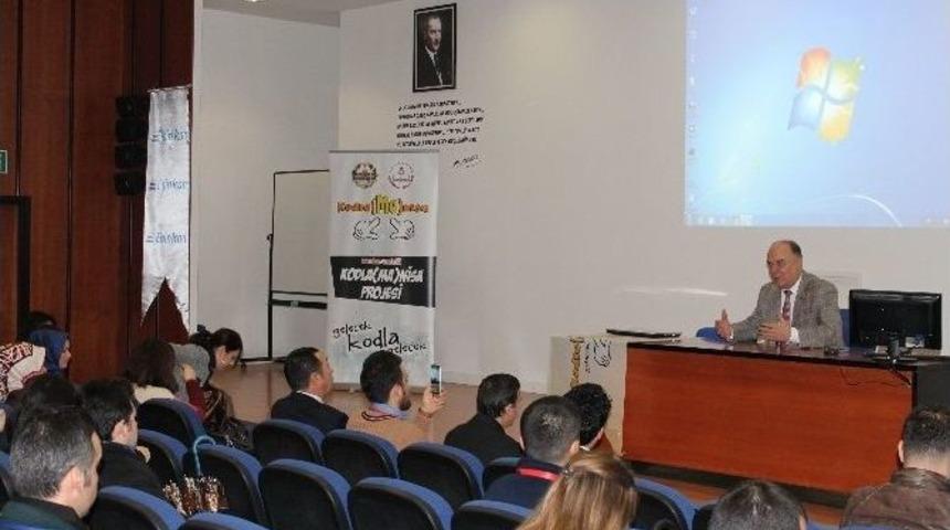 &rsquo;kodla(ma)nisa&rsquo; Projesi &Ouml;ğretmenlerine Eğitim