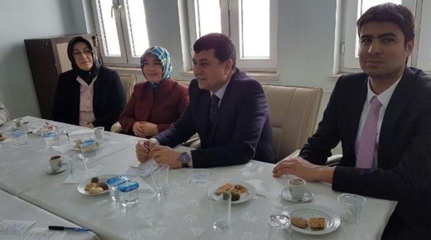 Edremit Sevgi Evlerinde Değerlendirme Toplantısı