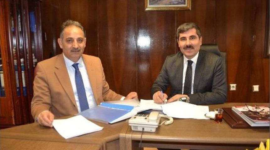Muş Belediyesi Ve Dsi Arasında İ&ccedil;me Suyu Protokol&uuml; İmzalandı