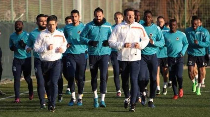 Aytemiz Alanyaspor Susic'le Ilk Idmanına &Ccedil;ıktı