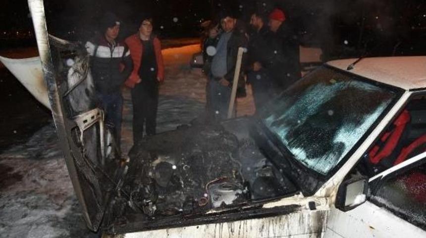 Park Halindeki Otomobil Yandı