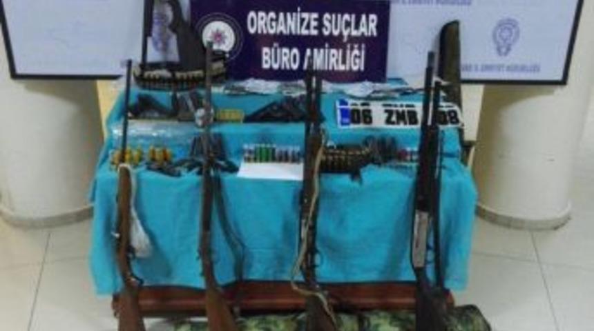 Mit Ve Polisten Ortak Operasyon: 15 G&ouml;zaltı