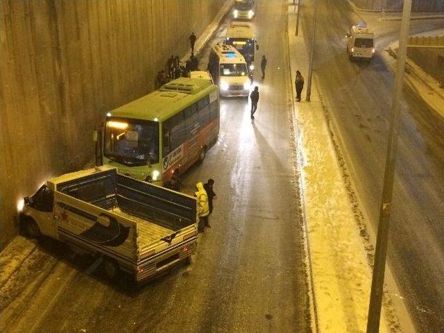 Diyarbakır’da Yollar Buz Pistine Döndü