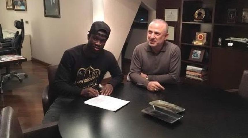 &Ccedil;aykur Rizespor'a Nijeryalı Oyuncuyu