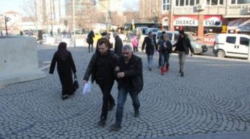 L&uuml;ks Otomobille Kapka&ccedil;