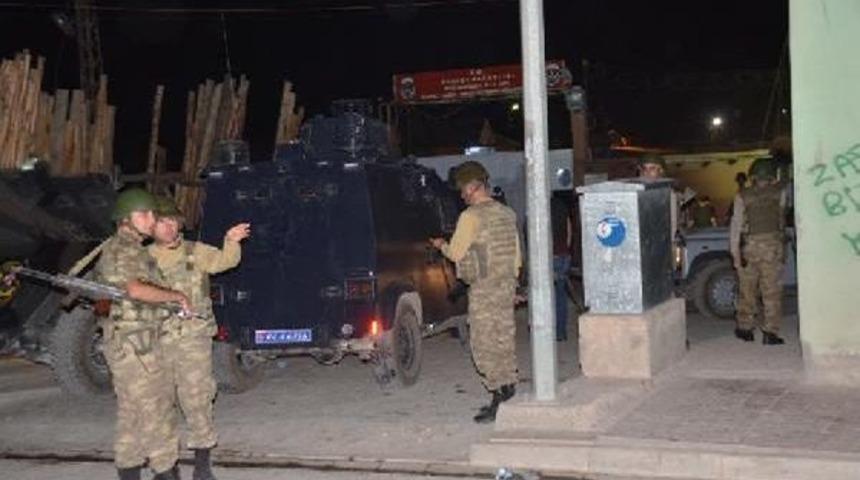 Doğubayazıt&rsquo;Ta Cezaevine El Yapımı Patlayıcı Atıldı