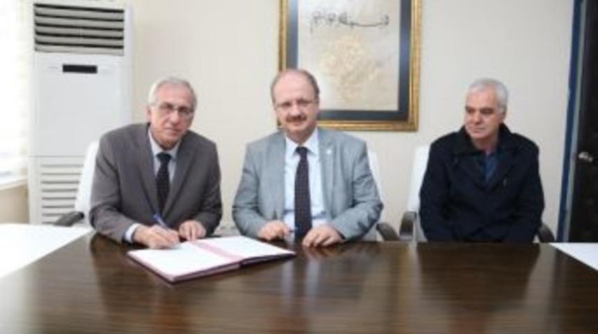 Nevvar Salih İşg&ouml;ren Vakfı&rsquo;ndan 80 &Ouml;ğrenciye Burs