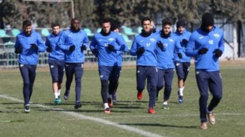 Akhisar&rsquo;da Ara Transfer D&ouml;nemi Hareketli Ge&ccedil;ti