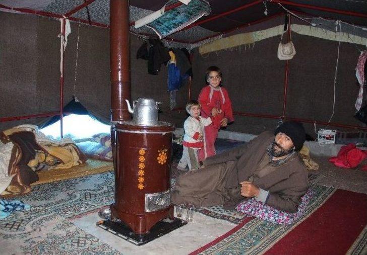 Savaşta Ağabeylerini Kaybetti, 5 Çocuğuyla Adana’ya Sığındı G1