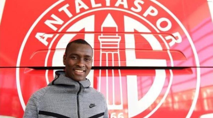 Antalyaspor'un Yeni Transferi Drole: Kupa Kazanmak Istiyorum
