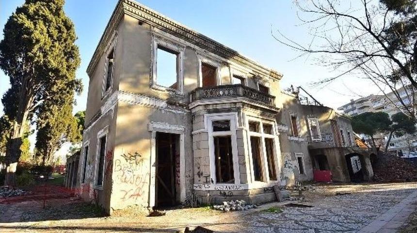 Tarihi Paterson K&ouml;şk&uuml;&rsquo;n&uuml;n Yarıdan Fazlası Eklenti