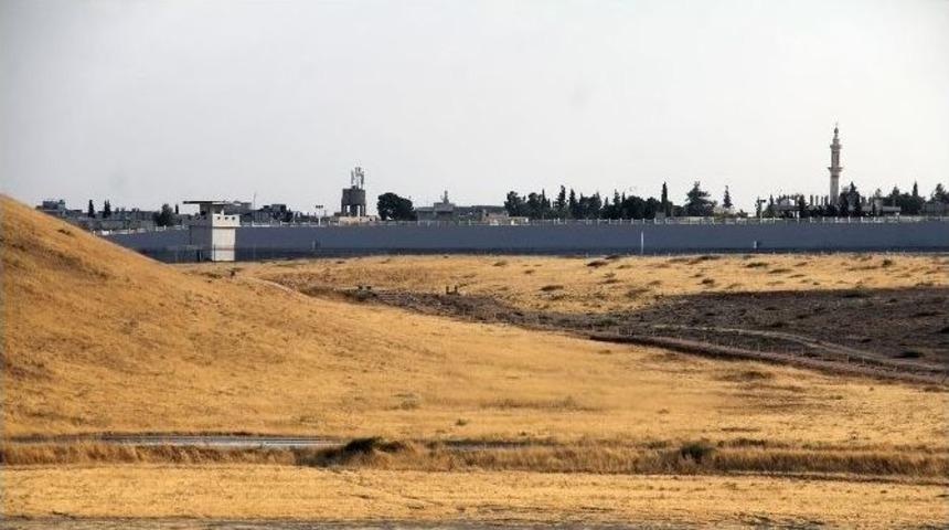 Sınırlara &Ouml;r&uuml;len Duvarların Sosyolojik, Ekonomik Ve Askeri A&ccedil;ıdan Değerlendirmesi