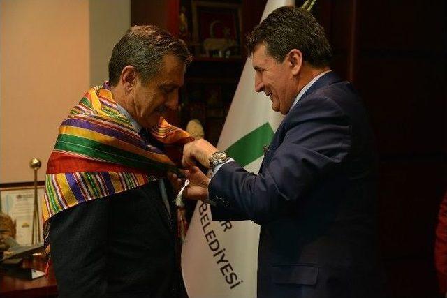 Y&ouml;r&uuml;k T&uuml;rkmenlerden Başkan Ata&ccedil;&rsquo;a Ziyaret 1