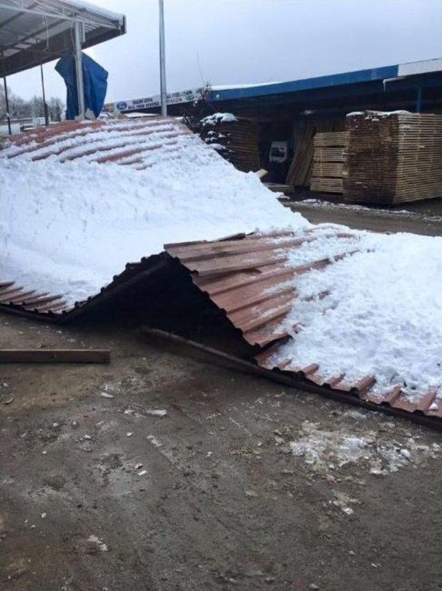 Fatsa&rsquo;da İş Yeri &Ccedil;atısı &Ccedil;&ouml;kt&uuml; 1