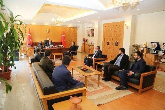 Vali Kam&ccedil;ı Kayserispor Y&ouml;netimini Kabul Etti 1