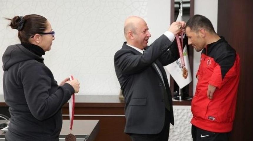 Başkan &Ccedil;olakbayrakdar, &ldquo;başarı Yolunda Engel Yoktur&rdquo;