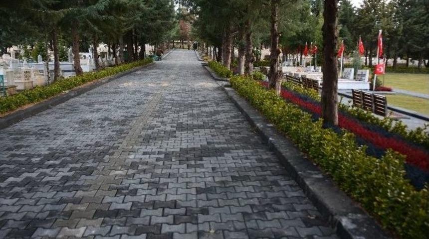 Ankara B&uuml;y&uuml;kşehir Belediyesi, Sincan Cimşit Mezarlığı&rsquo;na Cami Ve Modern Tesislerin Yapım &Ccedil;alışmalarını S&uuml;rd&uuml;r&uuml;yor