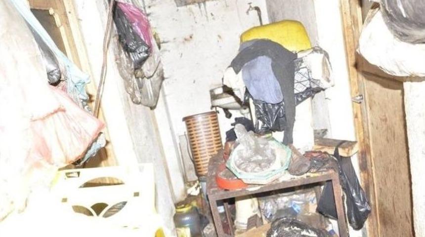 Erciş&rsquo;te &Ccedil;&ouml;p Ev Boşaltıldı