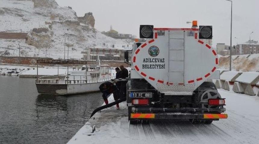 Buzlanmaya Karşı Van G&ouml;l&uuml; Suyuyla &Ouml;nlem