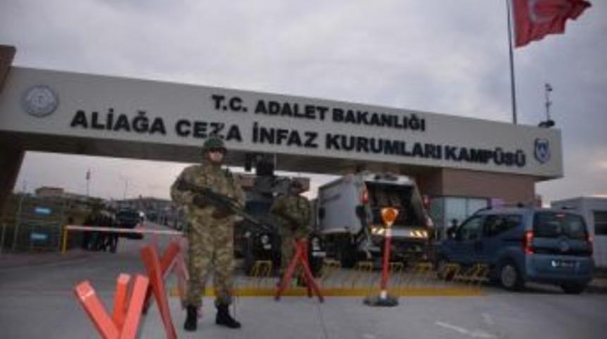 İzmir'de 270 Sanıklı Fet&ouml; Davasına Devam Ediliyor