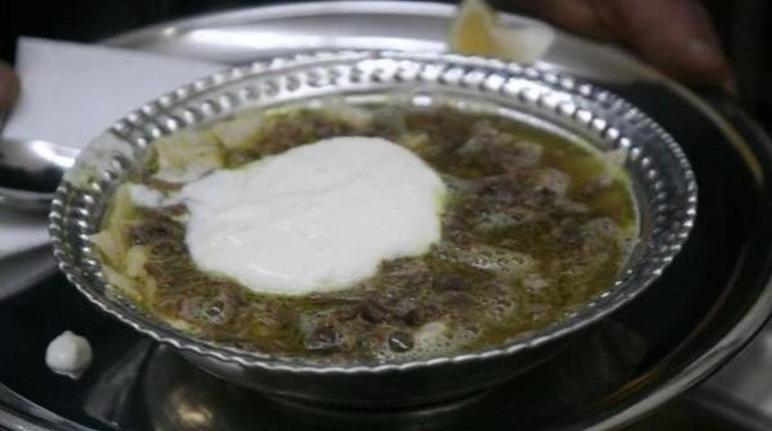 Şanlıurfalılar G&uuml;ne 'tirit' Ile Başlıyor