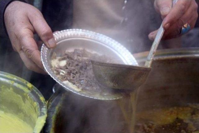 Şanlıurfalılar G&uuml;ne  tirit  Ile Başlıyor 1