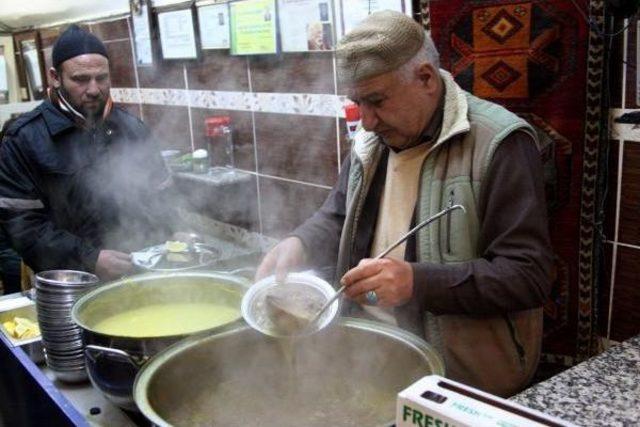 Şanlıurfalılar G&uuml;ne  tirit  Ile Başlıyor 2