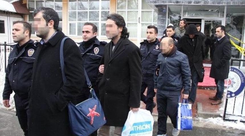 Fet&ouml;&rsquo;n&uuml;n &Uuml;niversite Ayağından 15 Kişi Adliyeye Sevk Edildi