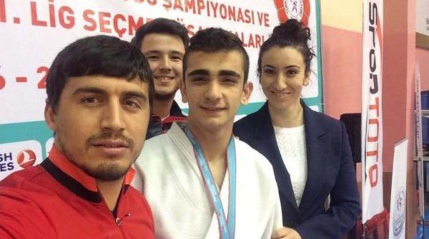 Denizlili Judocuların Ay Yıldız Mutluluğu