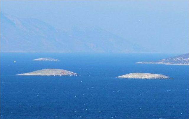 Yunan Tahrik Ediyor Türk Askeri Geçit Vermiyor