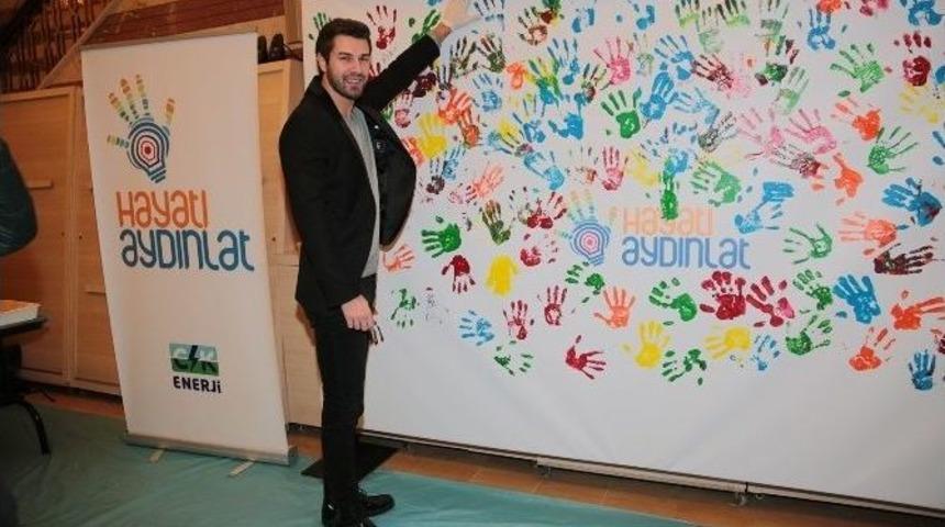 &rsquo;hayatı Aydınlat Konseri&rsquo;nde &Ouml;zel İnsanlara Destek Verildi