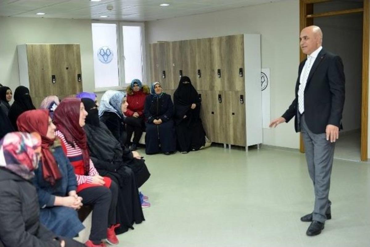 Yakutiye Belediyesi Kenar Semtlerde Kadınların Ayağına Sağlıklı Yaşam G&ouml;t&uuml;r&uuml;yor