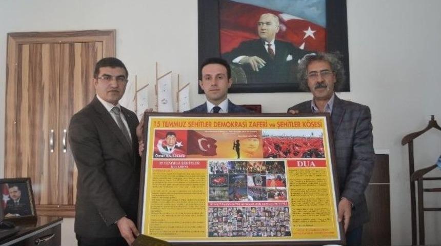 Aile Ve Sosyal Politikalar İl M&uuml;d&uuml;rl&uuml;ğ&uuml;&rsquo;nce &Ccedil;at İl&ccedil;e K&uuml;t&uuml;phanesine Kitap Bağışında Bulunuldu