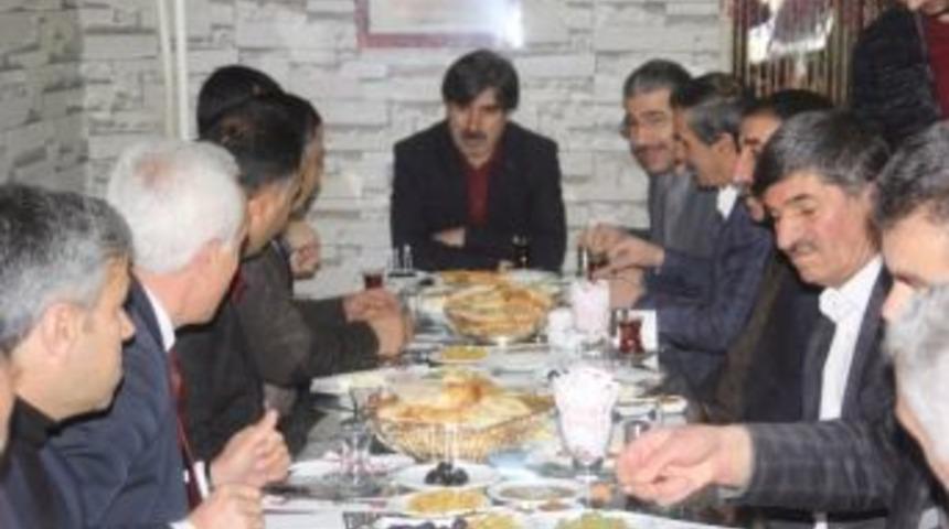 Başkan Fırat Muhtarlarla Bir Araya Geldi