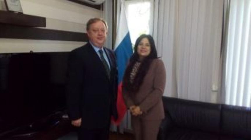 Antalyalı Turizmciden Rus Konsolosa Ziyaret